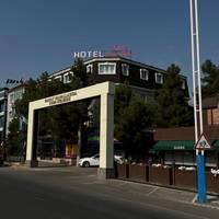 Art Plaza Hotel