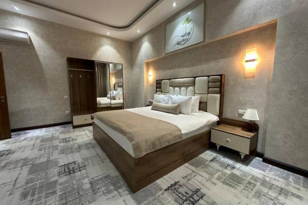 Green Park Hotel