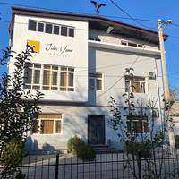 Jules Verne Hostel