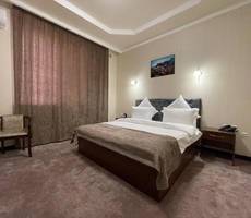 Khan Palace Hotel