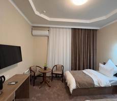 Khan Palace Hotel