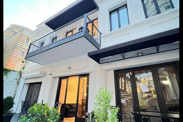 Opera Boutique Hotel