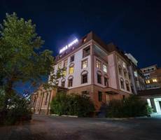 Mika Hotel