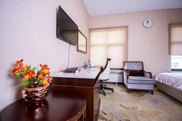 Mika Hotel