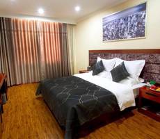 Chonpines Hotel