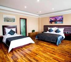 Chonpines Hotel