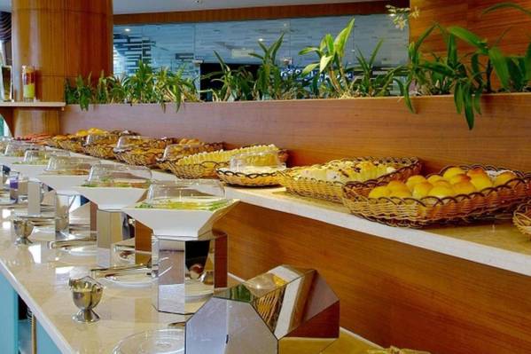 Sanya Luyi Sea View Hotel