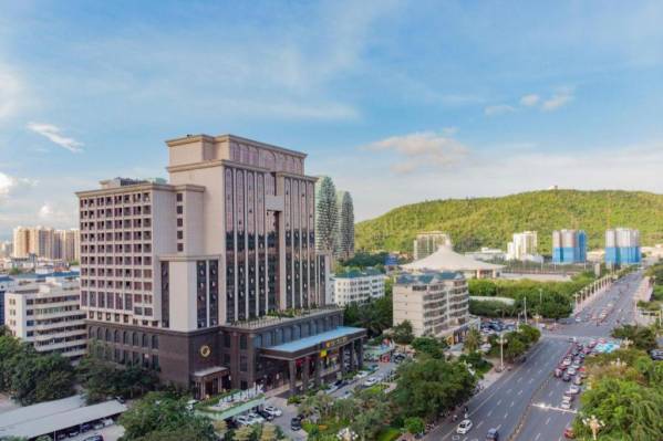 YueXin Tomorrow Hotel Sanya