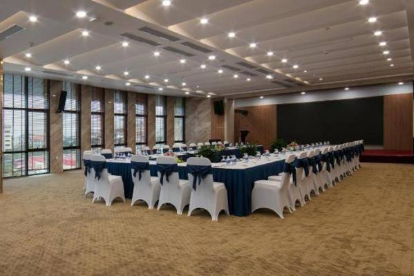 Marina Hotel