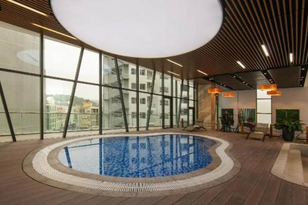 Marina Hotel