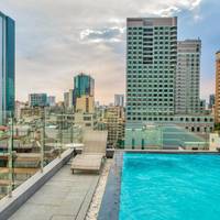 Sky Gem Central Hotel