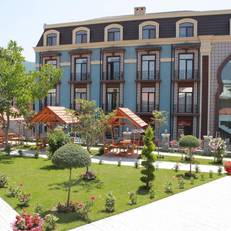 Macara Sheki City Hotel