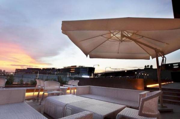 Bay Breeze Hotel