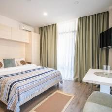 Green Side Apart Hotel