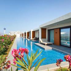 White Villas (Sea Breeze Resort)