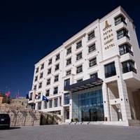 Petra Moon Luxury Hotel