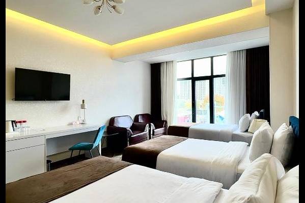 Garnet Mir Hotel