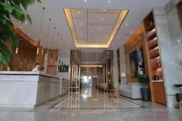 Yitel Collection Collection Harbin Railway Station Post Square Qiulin