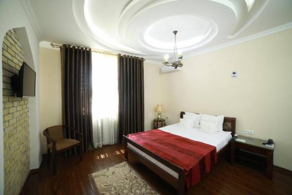 Arkanchi Hotel