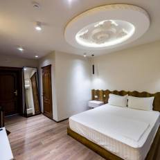 Khans Palace Hotel