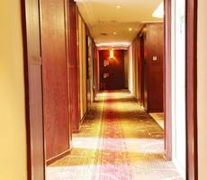 Chonpines Hotel (Zhuanghe Huanghai Street)