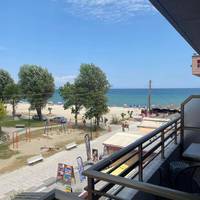 Aqua Beachfront Elegant Hotel
