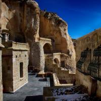 1811 Cave Hotel