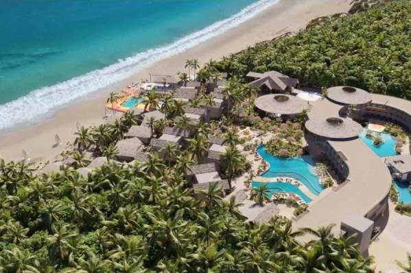 Royal Mandarin Hotel & Resort