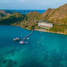 AYANA Komodo Resort, Waecicu Beach