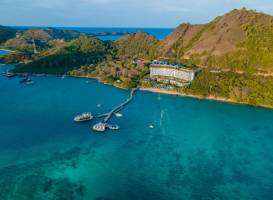 AYANA Komodo Resort, Waecicu Beach