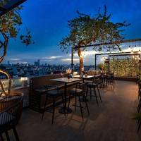 Victor Metropolis Hotel & Rooftop Bar