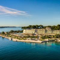 Isabella Island Hotel