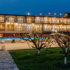 Hotel & Wine Cellar ARGE