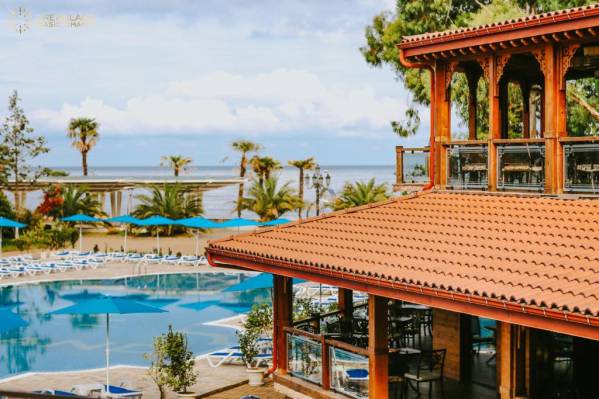 Dreamland Oasis Hotel