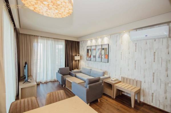 Dreamland Oasis Hotel