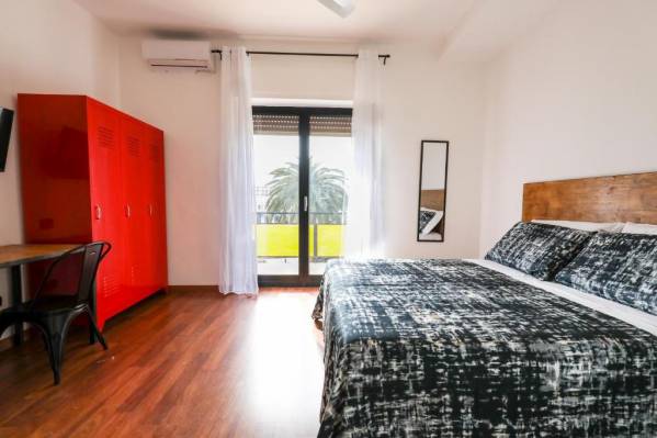 Travel B&b