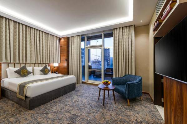 Crown Rose Hotel