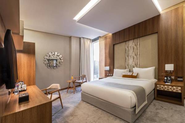 Crown Rose Hotel