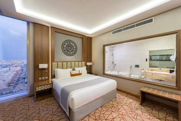 Crown Rose Hotel