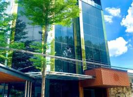 The Henry Hotel Roost Bacolod