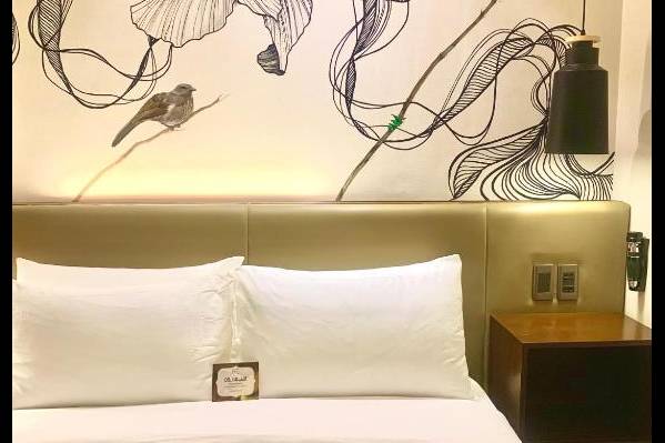 The Henry Hotel Roost Bacolod