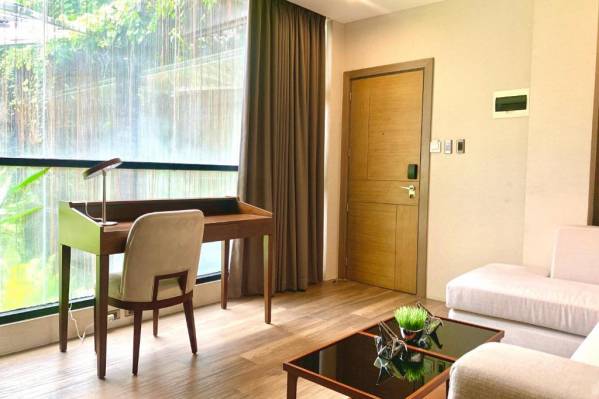 The Henry Hotel Roost Bacolod