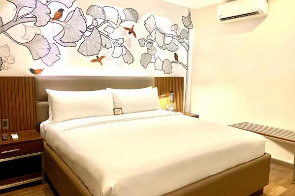 The Henry Hotel Roost Bacolod