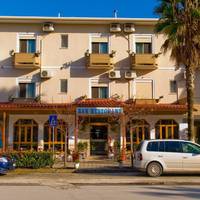 Hotel 4 Stinet