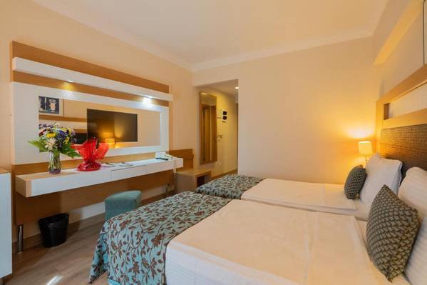 Marbel Hotel by Palm Wings