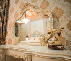 Caravan Hotel