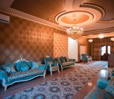 Caravan Hotel