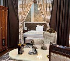 Caravan Hotel
