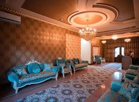 Caravan Hotel