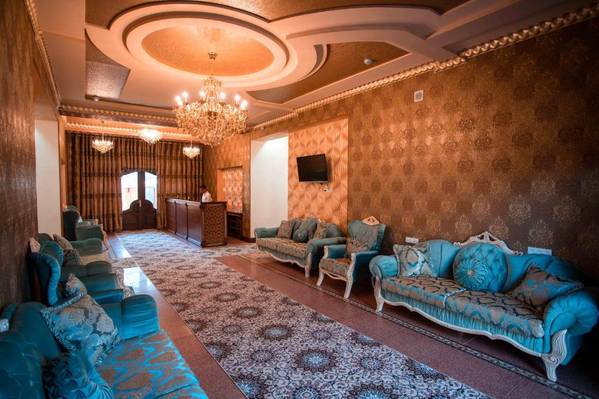 Caravan Hotel